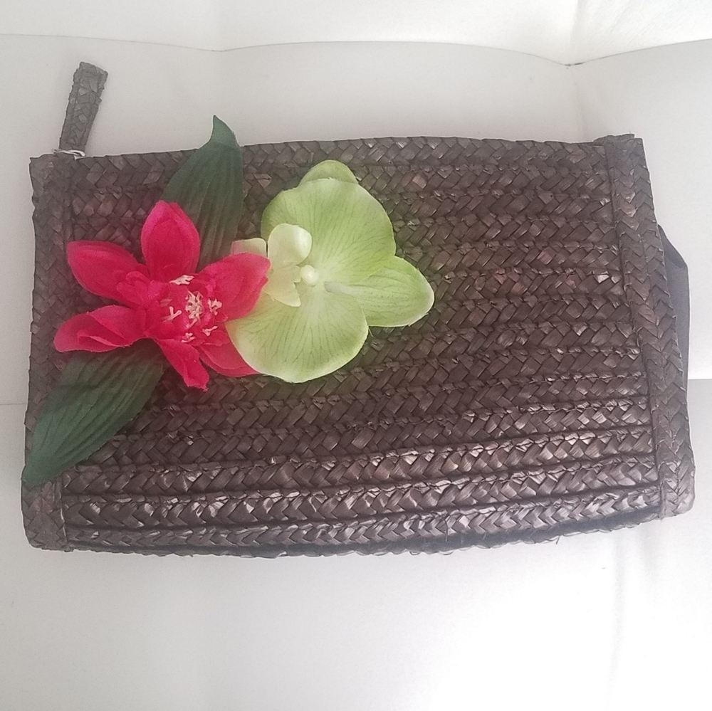 Brown basket weave tropical clutch purse